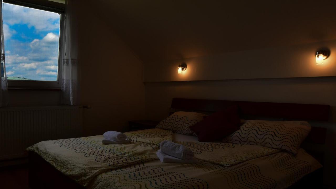 Apartment Ivano Rakovica Eksteriør bilde